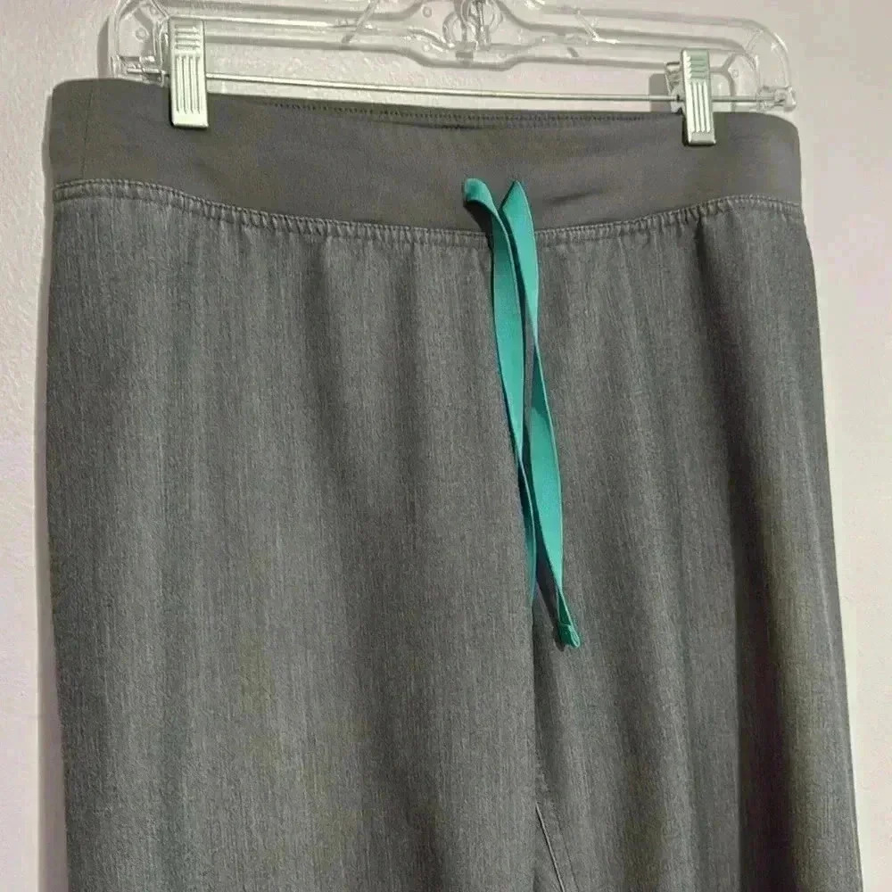 Figs Technical Collection Gray Drawstring Scrubs … - image 5